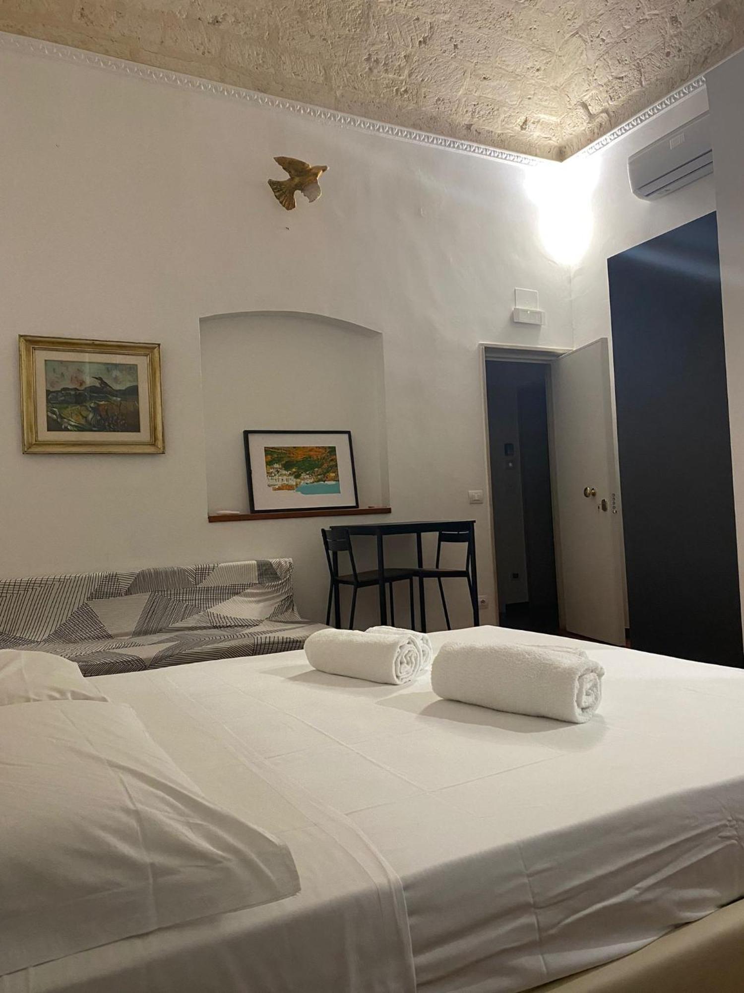 Araba Fenice Apartments - Bari Centro Exterior photo